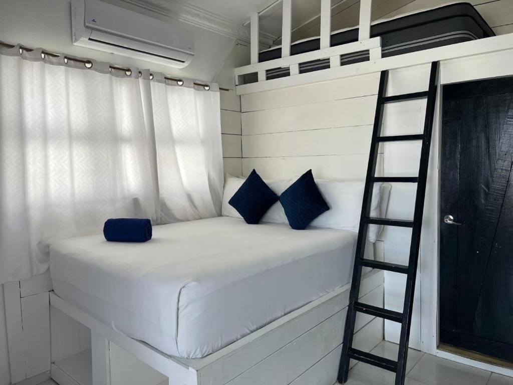 Ocean Front Caney Hotel プンタ・カナ エクステリア 写真